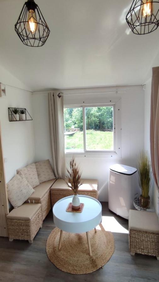Bungalow Au Pied Du Luberon Saint-Martin-de-la-Brasque المظهر الخارجي الصورة