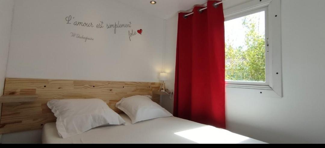 Bungalow Au Pied Du Luberon Saint-Martin-de-la-Brasque المظهر الخارجي الصورة